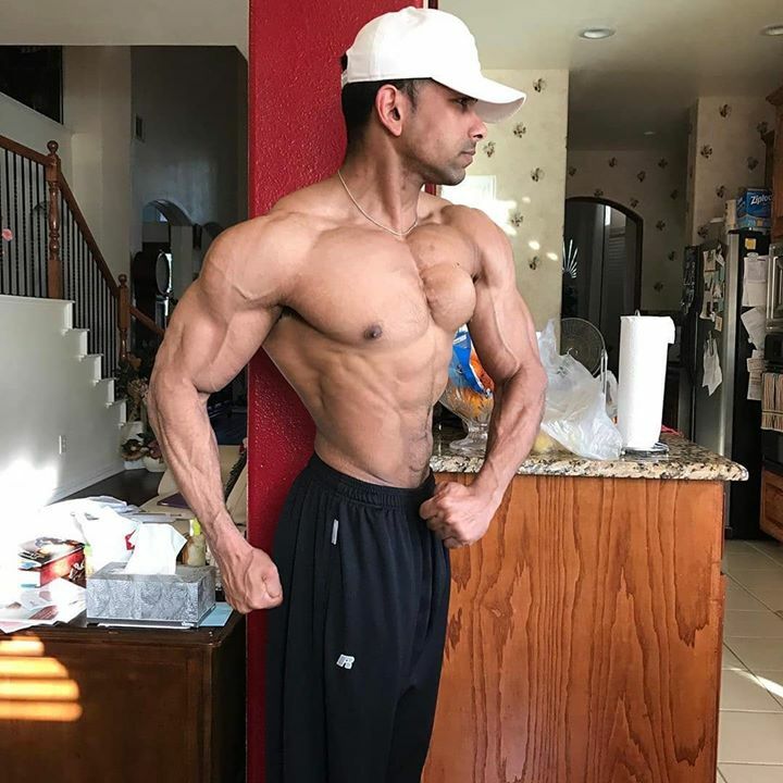 indianbodybuild's tweet photo. Freddy Naidu @freddynaidu 💪🏻
#Repost
Can’t wait to bring back Tiny Waist Pajama posing in 2020 !! @andrew_vu87 !! .
.
.
.
.
.
. .
#FREDDYNAIDUIFBBPRO #IFBBPRO
#officialbetterbodies #liquidsunrayz #lsrsponsoredathlete #avufitness #freddynaidu #13Memo #bodybuilding #100kgse… https://t.co/pSHLmQ90td