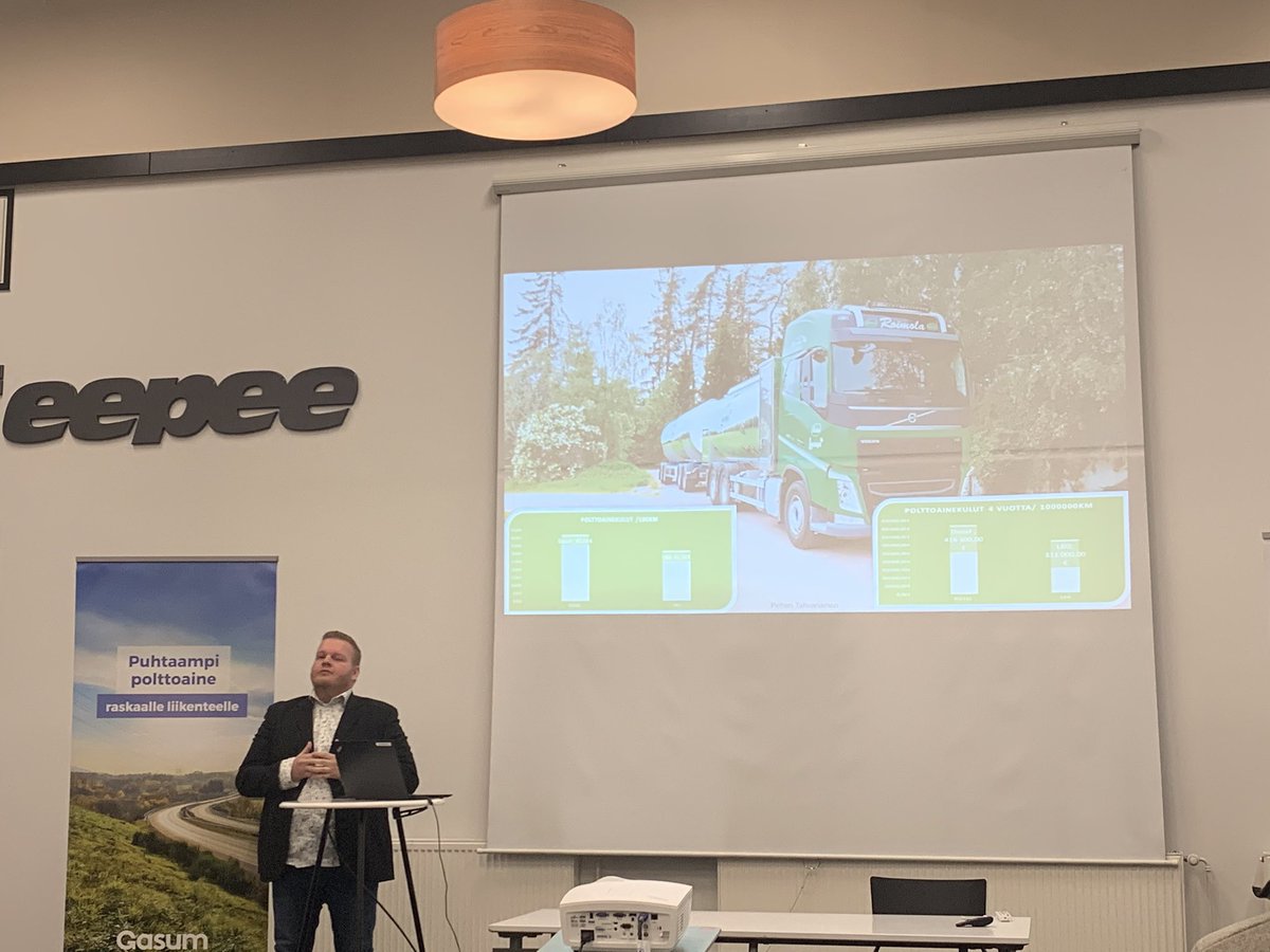 ”Valion logistiikassa on ajettu #biokaasu’lla 150 000 kilometriä ja odotuksemme sekä alustavat laskelmamme ovat toteutuneet positiivisesti niin ympäristön näkökulmasta kuin taloudellisuudenkin osalta”, Petteri Tahvanainen, Valion kehityspäällikkö #puhtaampihuominen #ajankaasulla