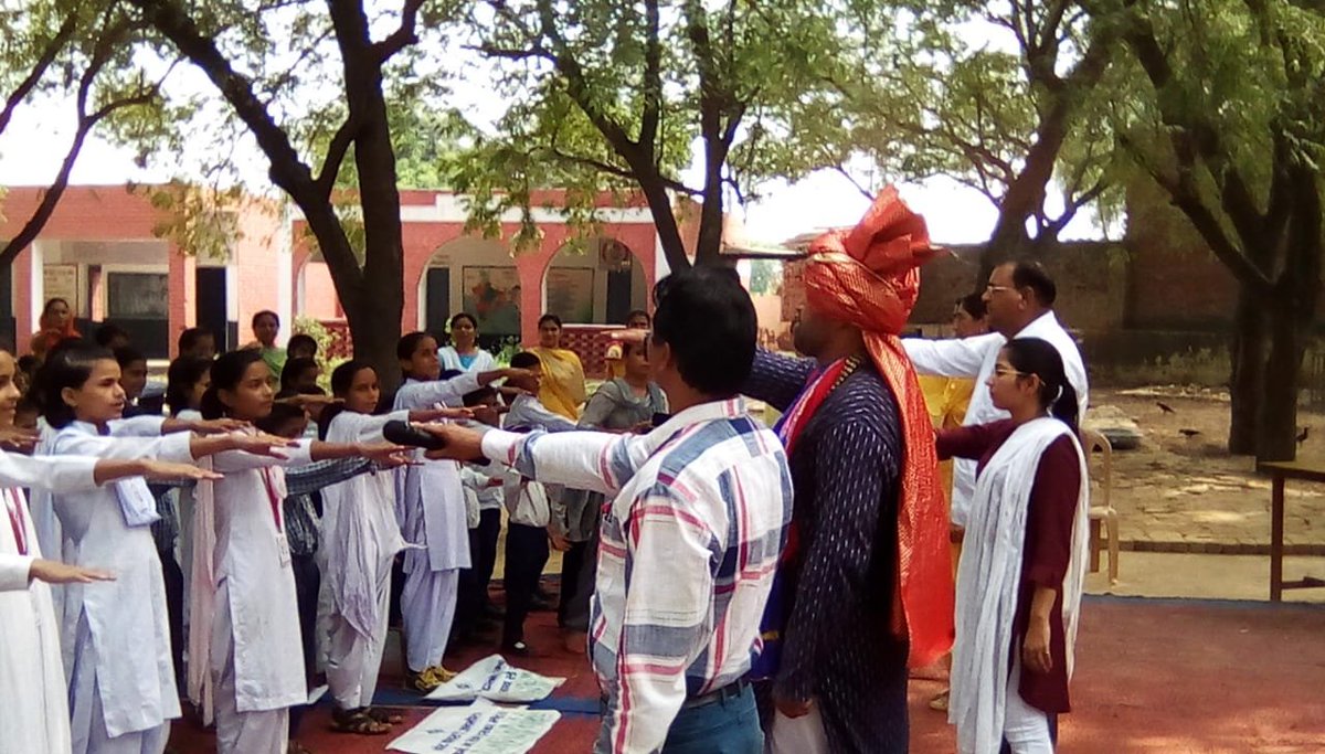 JindAdc's tweet photo. Sveep Awareness Program in Govt Sr Sec School, Village Dumerkha kalan, Uchana, District Jind.
@JindAdc @ceoharyana @ECISVEEP @DC_Jind https://t.co/tFeZFzUtFc