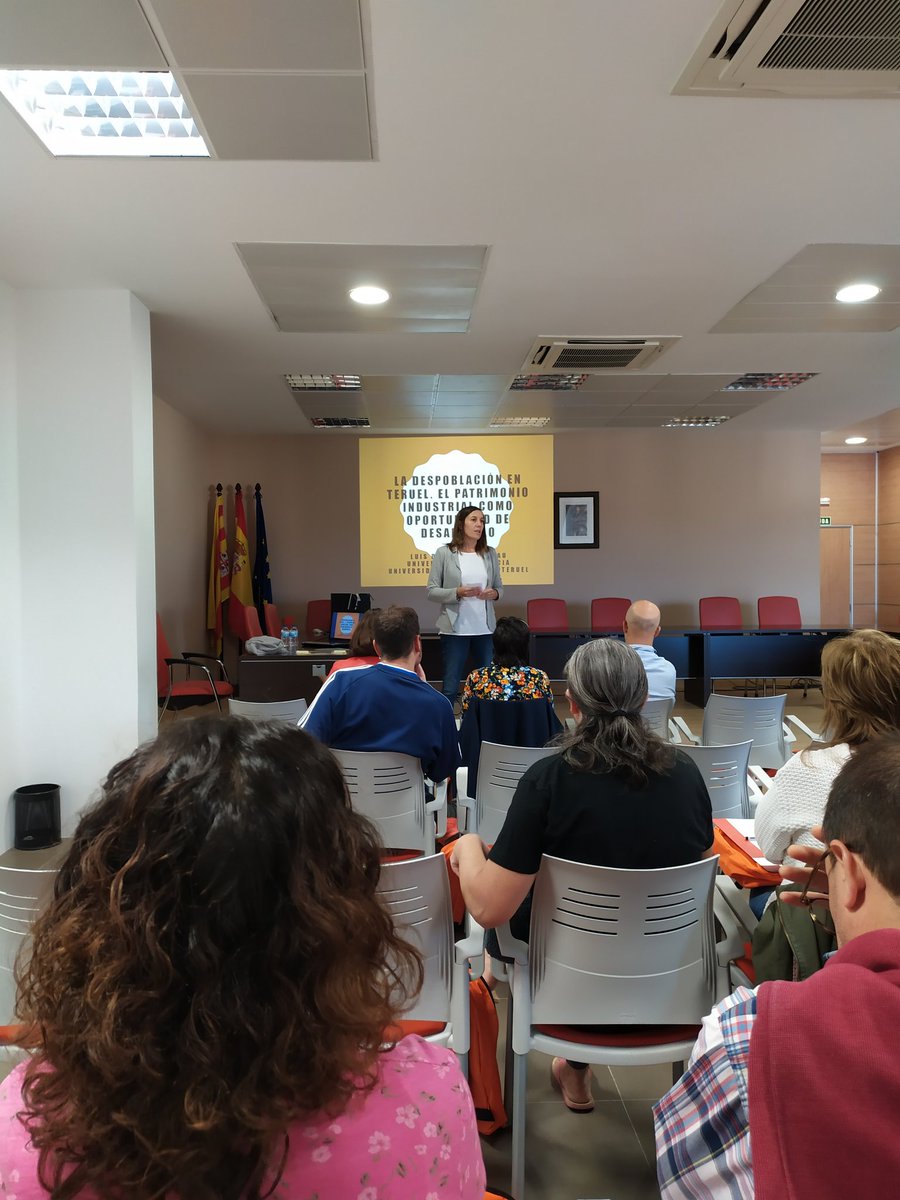 Comenzamos las jornadas "El patrimonio cultural ante los retos de la despoblación" #patrimonioydespoblación
#maestrazgo
#cantavieja
@TurismoMaestraz