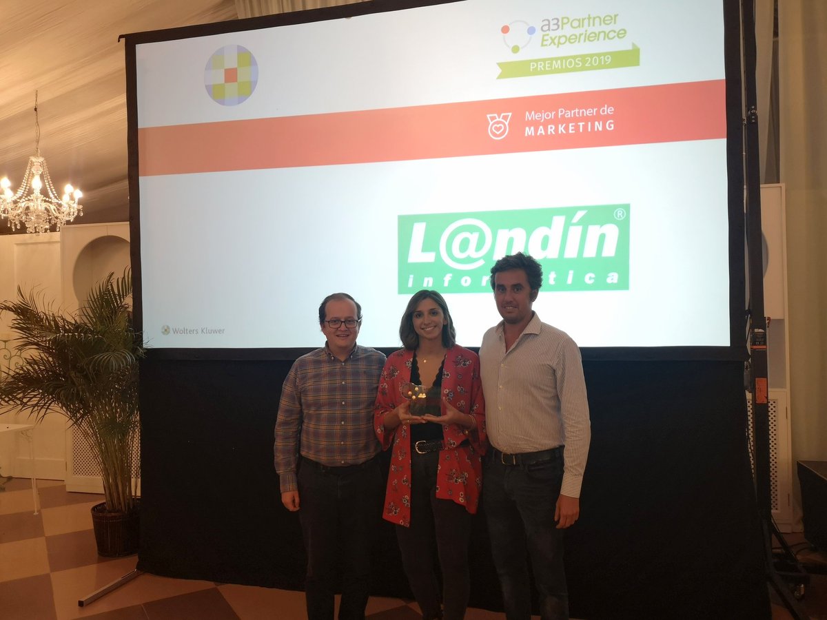 Landinformatica's tweet photo. Anoche recibimos una muy grata sorpresa 😃
El #equipo de @WoltersKluwerEs nos dio el premio al Mejor #Partner del año en #Marketing🏅
Muchísimas gracias. Esto nos motiva a seguir con mucha más ilusión y ganas. Seguiremos #INNUVANDO 👏
#JornadasWK #CreciendoJuntos https://t.co/Ck6HXoGAxg