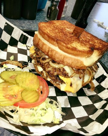 durandurantulsa's tweet photo. Okie food of the day: @KnottyPigTulsa BBQ, Burger &amp; Chili House https://t.co/umuQExoa74