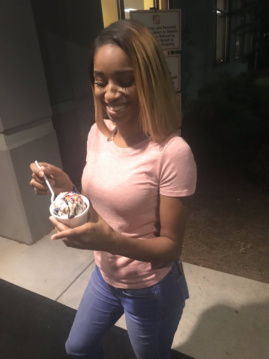 KamishaHR's tweet photo. Round 2!!! Key 4 Ice Cream Social #DFC6777 🍦🍦🍦🍨🎉🎉👏👏😎😎😎 https://t.co/8dRfCnAPJ5