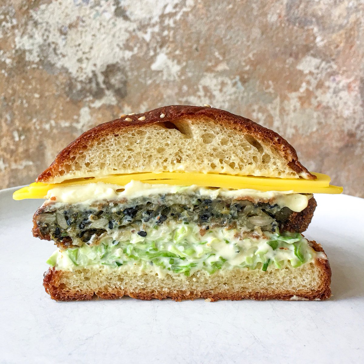 🚨Yellow is now serving a 100% vegan burger featuring a patty that has been a work in progress for 6 months. 🚨

To help celebrate the launch of our new vegan burger, we are offering it at the bar only on weekdays throughout the month of October.

 yellowsydney.com.au