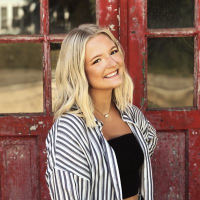 hailey_schmitt's tweet photo. #NewProfilePic https://t.co/L9ujUhAiMg