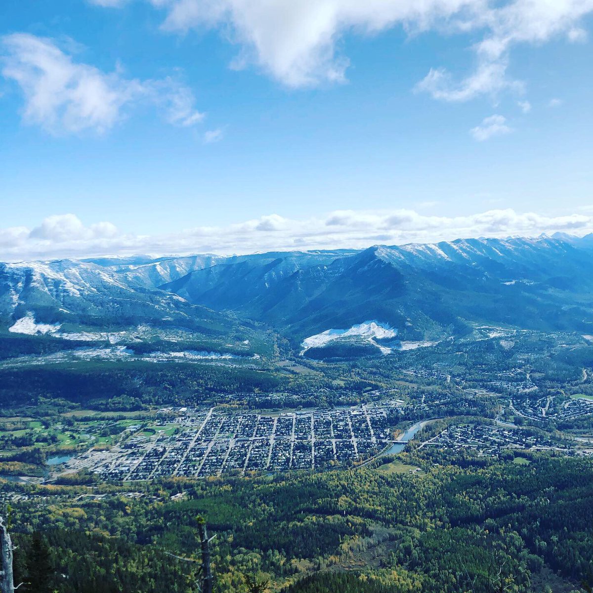 Absolutely, ridiculously beautiful <a href="/TourismFernie/">FernieBC</a>  Mt. fernie summit Oct 2nd.  ❤️Love this amazing place.