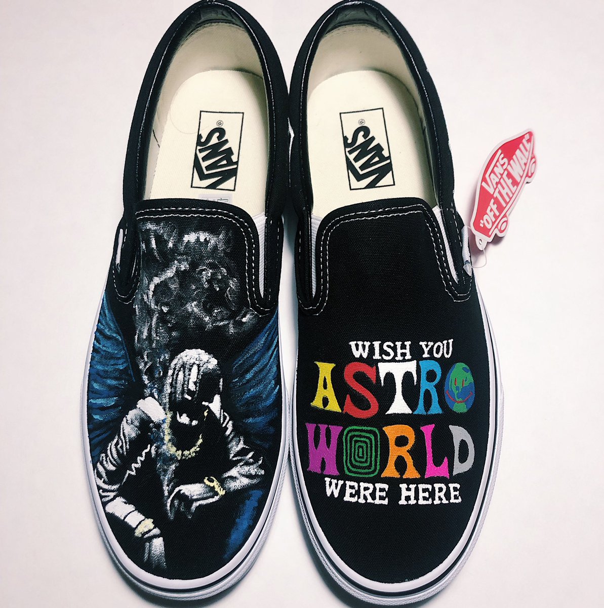 lwmli_'s tweet photo. HELP ME GET @trvisXX TO SEE MY WORK 🙏🏼 #TravisScott #Astroworld #Vans https://t.co/5UErW5vcEL