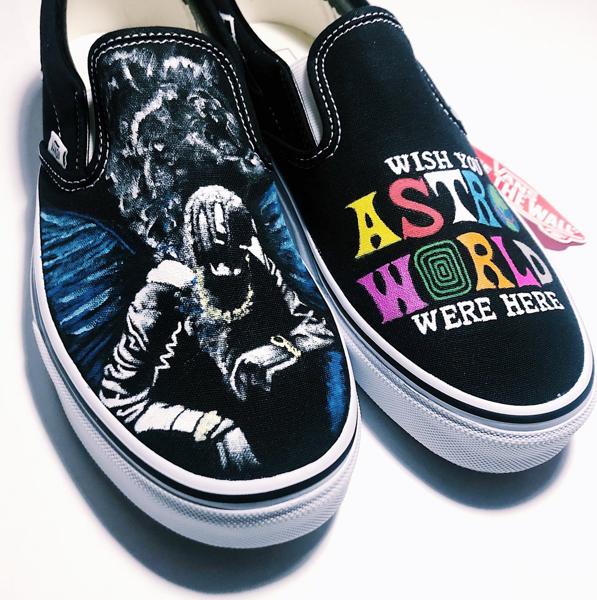 lwmli_'s tweet photo. HELP ME GET @trvisXX TO SEE MY WORK 🙏🏼 #TravisScott #Astroworld #Vans https://t.co/5UErW5vcEL