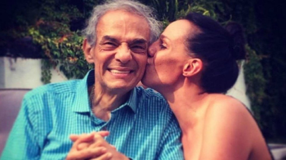 lopezdoriga's tweet photo. Marysol Sosa, hija de José José, aseguró que ya vio el cuerpo de su padre.

Aquí los detalles: https://t.co/31JQMfCRYq https://t.co/SwOB27qCbg