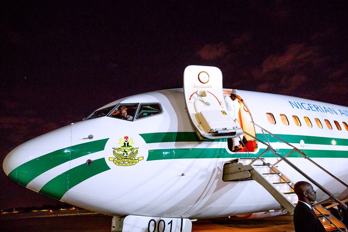 povonewstv's tweet photo. Nigerian President Buhari arrived in South Africa on a 3-day state visit on Tuesday to discuss the recent #XenophobiaAttacks with President Ramaphosa https://t.co/swdKXR6Rls