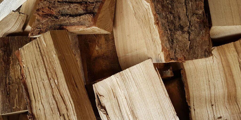 ashbylogs's tweet photo. Read our latest blog, Kiln Dried Ash VS Oak https://t.co/2EgjJrXDQr #kilndriedlogs #logs #oak #firewood https://t.co/ev1KkYtg0V