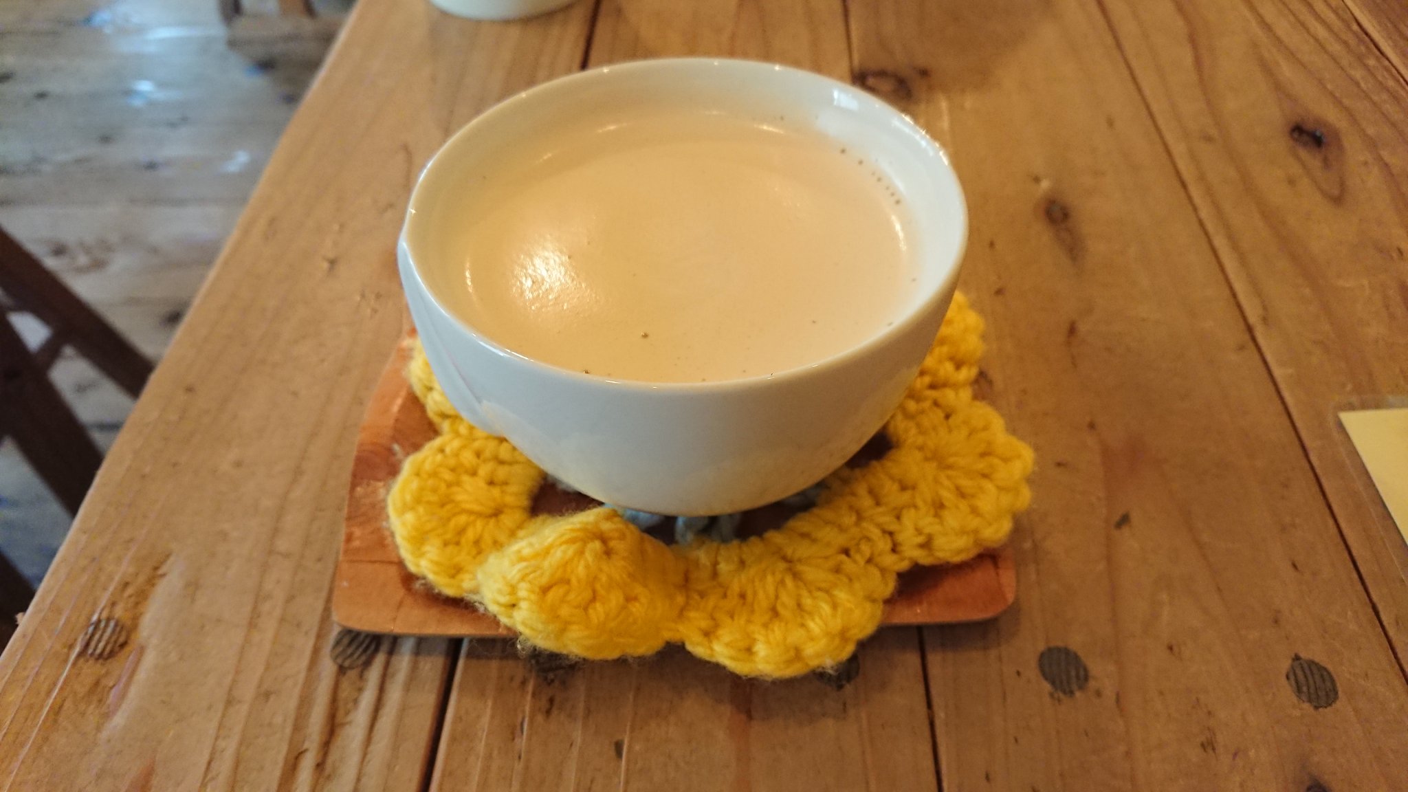 原田珈琲 No Twitter カフェオレは カフェオレボウルで飲むのが 本場のスタイルです 高円寺のカフェめっちゃ可愛かった 内装とか可愛いのに カフェオレは本場のスタイル ちなみにカフェオレとカフェラテ の違いは 珈琲 コーヒー カフェ カフェオレ フランス