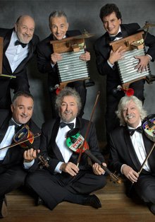 DiplomatinSpain's tweet image. El @InstCervantes rinde homenaje al talento musical de #LesLuthiers bit.ly/2n6PHQp