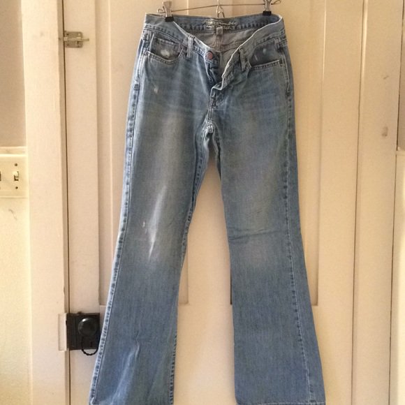 devan_mello's tweet image. So good I had to share! Check out all the items I'm loving on @Poshmarkapp #poshmark #fashion #style #shopmycloset #levis #pilcro #abercrombiefitch: posh.mk/JbfW2dB1QZ