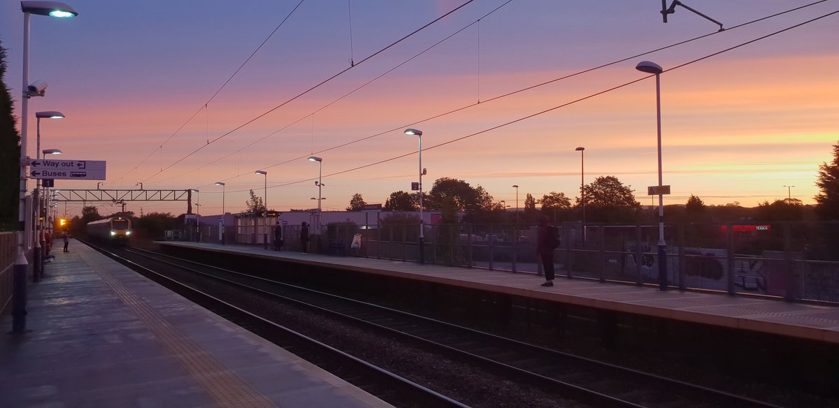 Up and out bright and early, off to Birmingham for the UK CFPG annual study day! <a href="/ukcfpg/">UK CFPG</a> <a href="/MFT_Pharmacy/">MFT_Pharmacy</a> <a href="/danielletimoney/">Danielle Timoney</a>