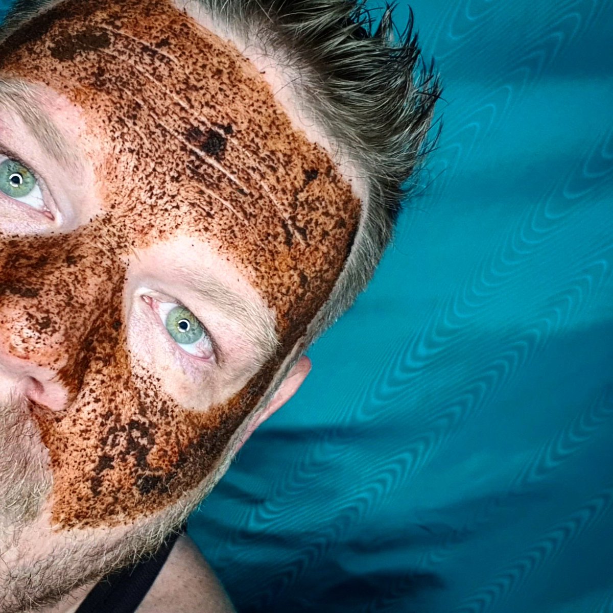 Fingerprint_za's tweet photo. Feels like a good day for a #coffeemask and chill! New video will be up today! #coffee #ThursdayThoughts #skincare https://t.co/9PV5ft5Tjt