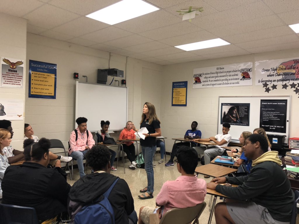 SenecaHSFCA's tweet photo. 17 scholars!!! So thankful for the growth we have seen in such a short time. Keep praying for growth here at Seneca and the FCA program. Big S/O to @FCALouisville Kim wiggington for coming and speaking to our kiddos. @SenecaPrincipal @Seneca_High https://t.co/pSM6L0FRY0