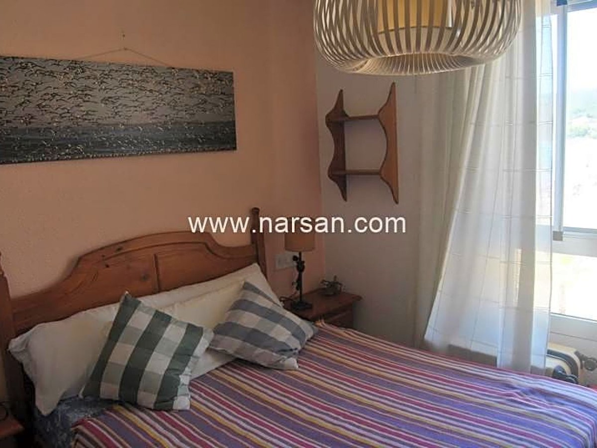 narsaninmob's tweet photo. 📢 ¡EN VENTA! 

Apartamento en venta en primerísima línea de la playa de La Concha en #Oropesa 👏. Dispone de 113 m2 construidos con: 3 habitaciones, 2 baños, trastero y ¡garaje 🙌!

ℹ️ Toda la info. aquí >> https://t.co/q1BPZlmTO6 

#Inmobiliaria #comprarcasa #buscocasa https://t.co/7CJb1d5wn6