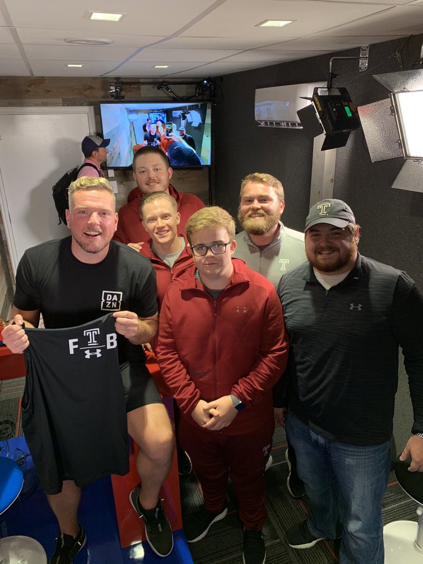 bubbagumpino's tweet photo. Today’s @PatMcAfeeShow dives into Percy Harvin's weed comments. Plus some hilarious conversation with @Hasselbeck and @TempleFBVideo. It’s a fun one come laugh with us 🔥🔥

Listen ⬇️⬇️⬇️

https://t.co/cOkRXPZUJz https://t.co/81o43fnI9B