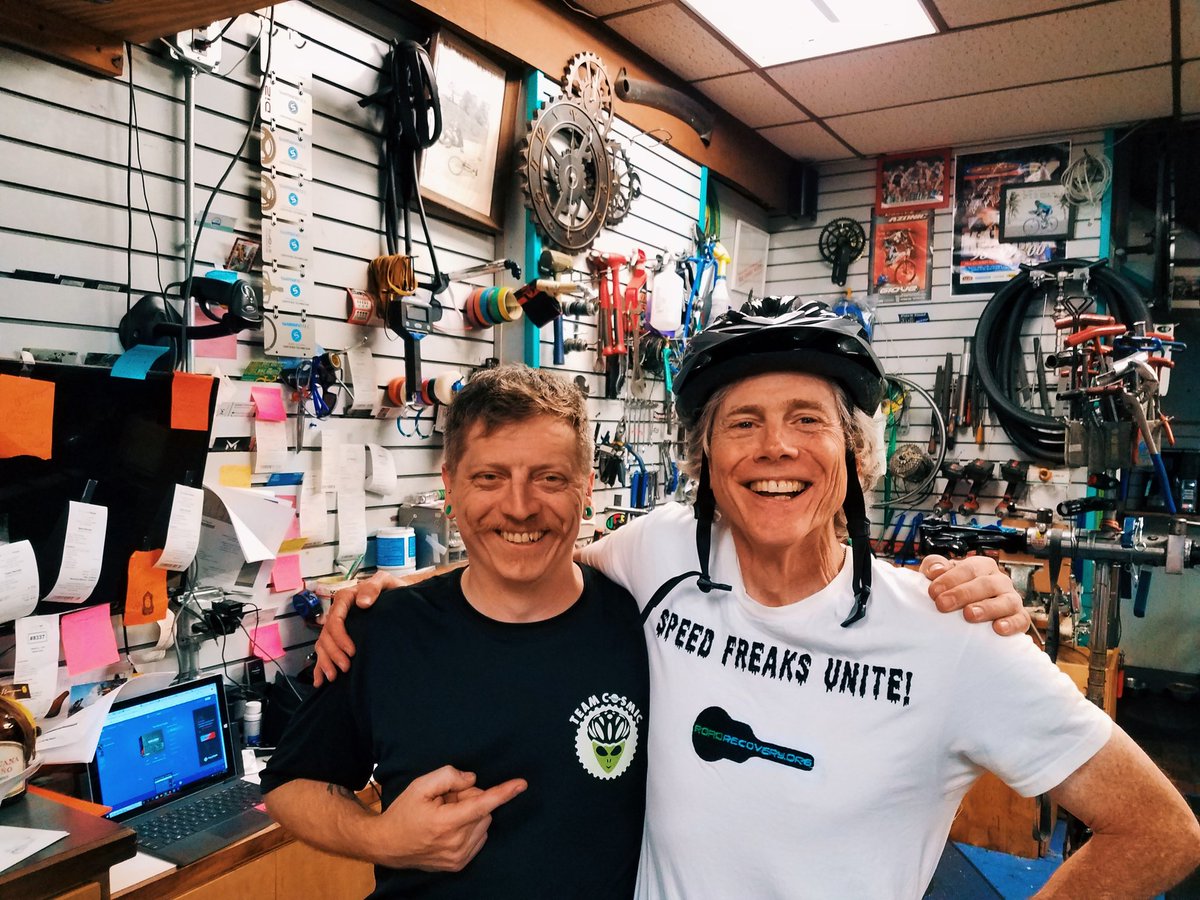 RoadRecovery's tweet photo. 20 years & pedaling, #CosmicWheel bike shop has been the gears of support behind our founder #GeneBowen & #RoadRecovery's #RockNRide #cycling, fundraising & awareness campaigns. Thanks Craig & John Russo! ||#nonprofit #charity #communityoutreach >DONATE at https://t.co/omXtluNfFm https://t.co/BmXEt3NU9M