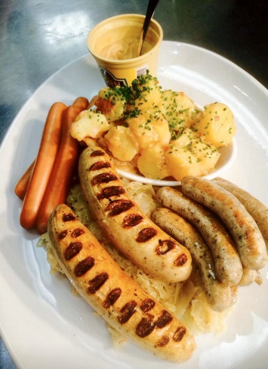 Oktoberfest Kommt Friday 4th