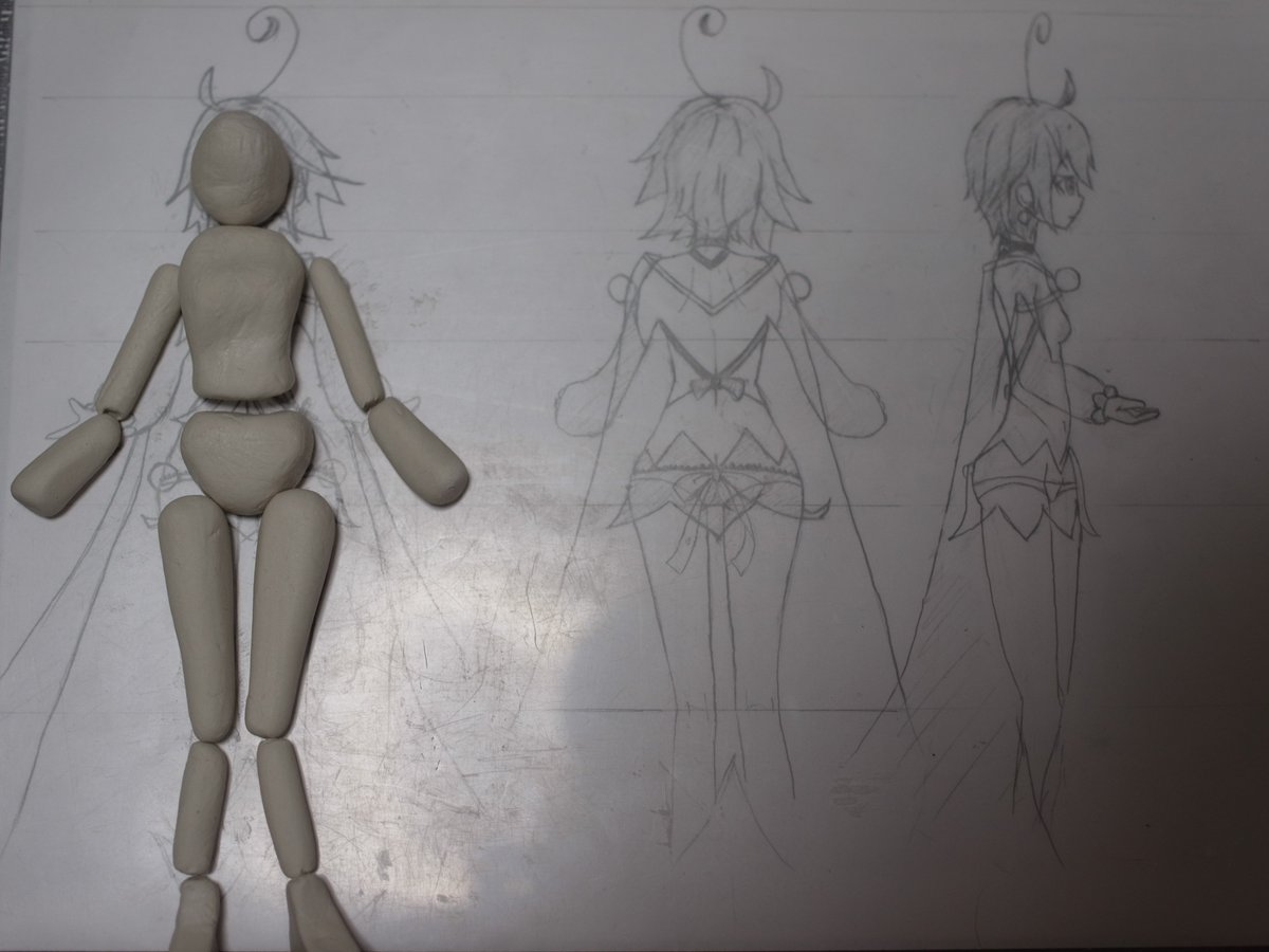 うずがら １年経ったので かずみちゃんの作り方 設計図に従って石粉粘土を丸める 粘土の塊を繋げて整える サフを吹く 塗装 デカールを貼って完成 プライズ大鯨と同じサイズを目指したはずが みんなのかずみをみせてほしい