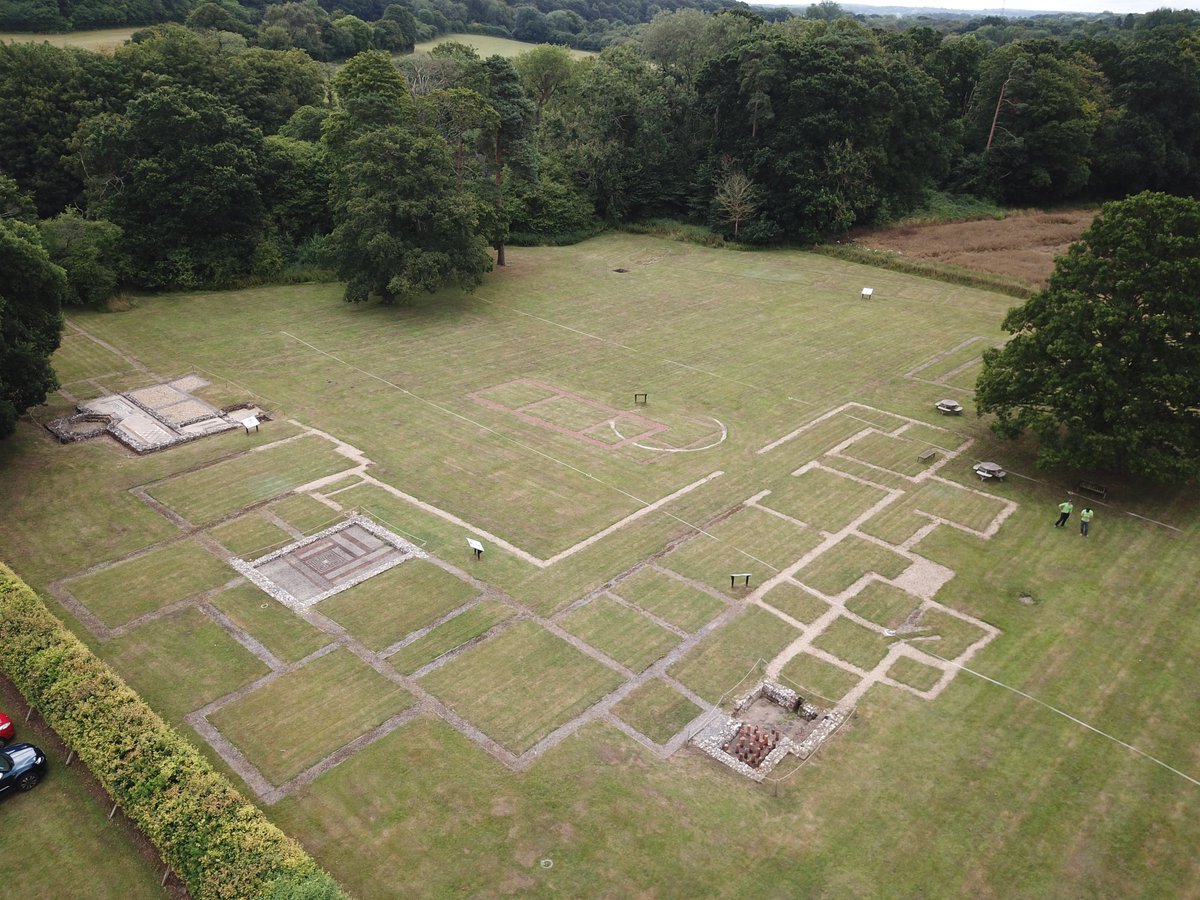 NewForestArch's tweet photo. #TBThursday to when we were undertaking a geophysical survey at #Rockbourne #RomanVilla @HctRockbourne with the help of @AvonValleyArch as part of the @archaeologyuk  #Festivalofarchaeology. Only because I am sat at my desk putting finishing touches to the report! https://t.co/86hDkYNxQQ