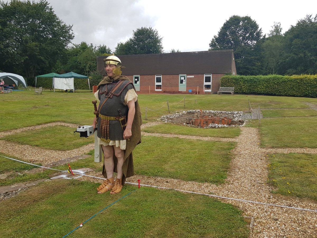NewForestArch's tweet photo. #TBThursday to when we were undertaking a geophysical survey at #Rockbourne #RomanVilla @HctRockbourne with the help of @AvonValleyArch as part of the @archaeologyuk  #Festivalofarchaeology. Only because I am sat at my desk putting finishing touches to the report! https://t.co/86hDkYNxQQ