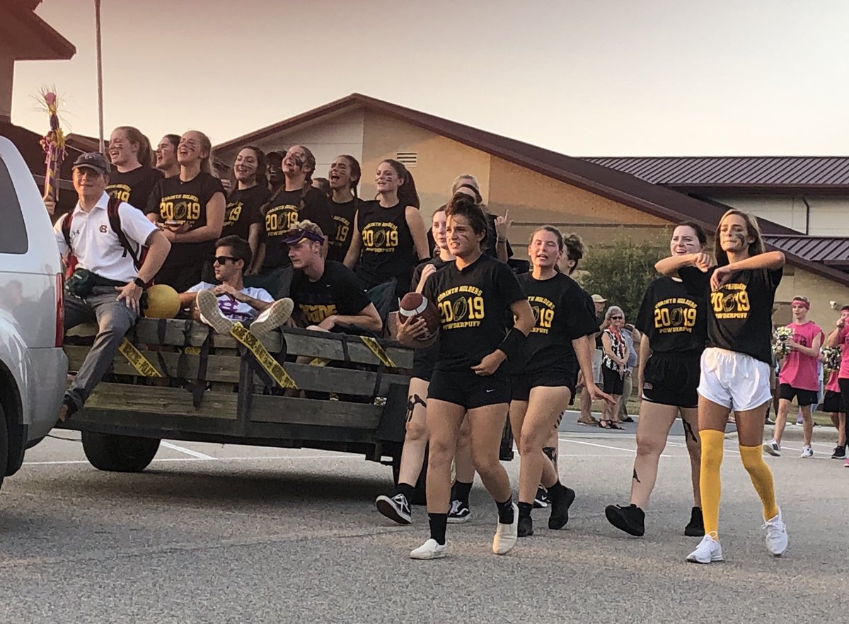 #Homecoming2020 #RaisetheFlag #CHHS