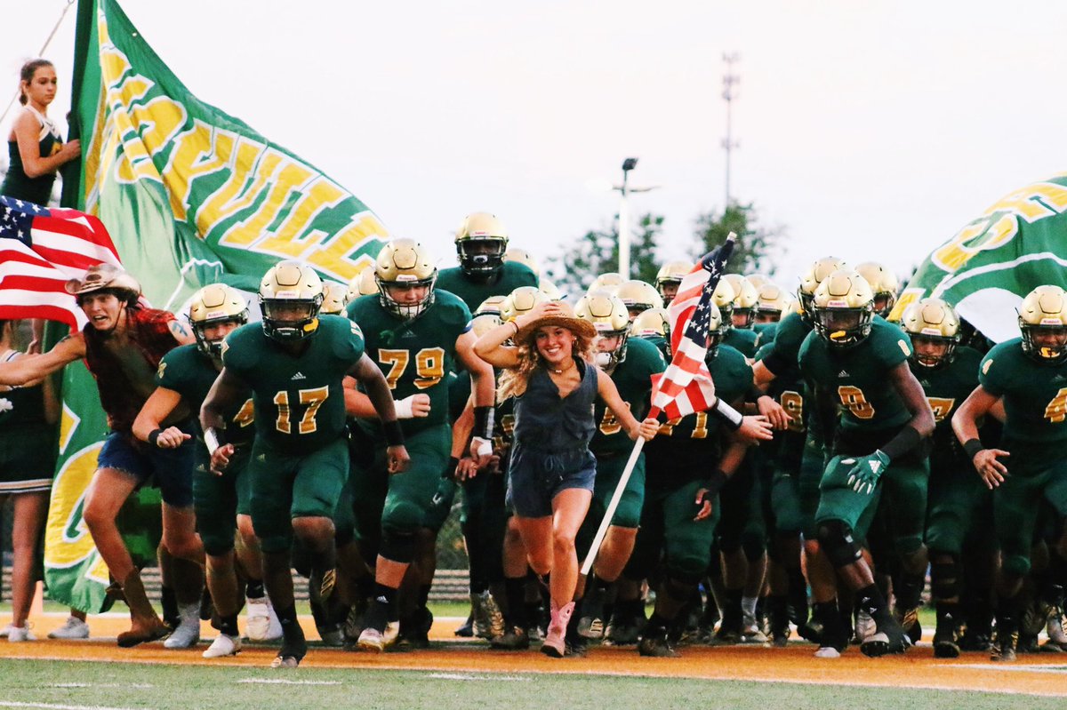 Tonight. 8pm. The country is watching. @Smatthewskchs <a href="/KnoxCatholic/">Knoxville Catholic☘️</a> <a href="/5StarPreps/">5Star Preps</a> #ESPN #GOIRISH