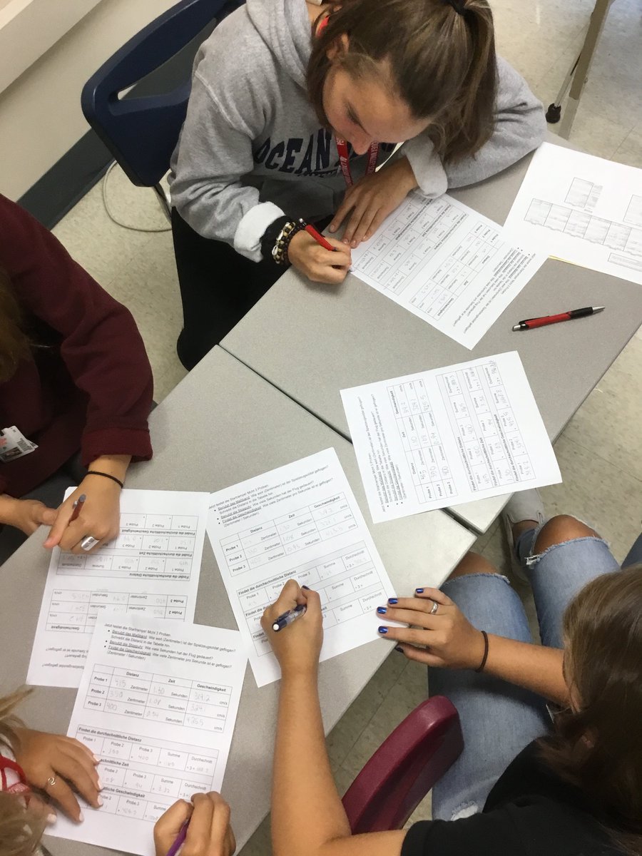 PVHS_GAPP's tweet photo. Our @GAPP_Exchanges guests from Jena participated in a STEM icebreaker activity on their first day  @PequeaValley https://t.co/PvgBG1eb8d