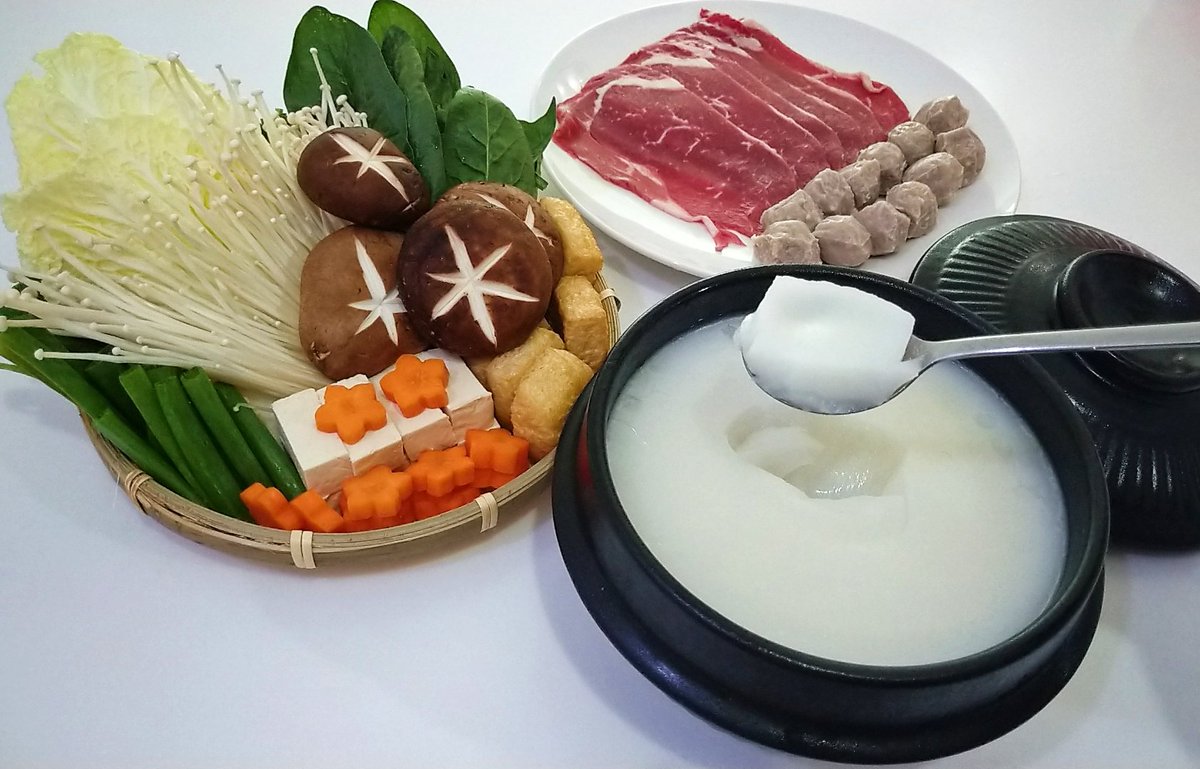 wicekosin's tweet photo. Collagen Chicken Soup Base 😊

Check out the video at YouTube/Wicekosin 😊
https://t.co/htXCHb4y53

#collagen #collagensoup #collagenbeautypot #recipe #homemade #howto #chickensoup #steamboat #soupbase #homecooking #easyrecipes #delicious #resepayam https://t.co/oelEQc4gtC
