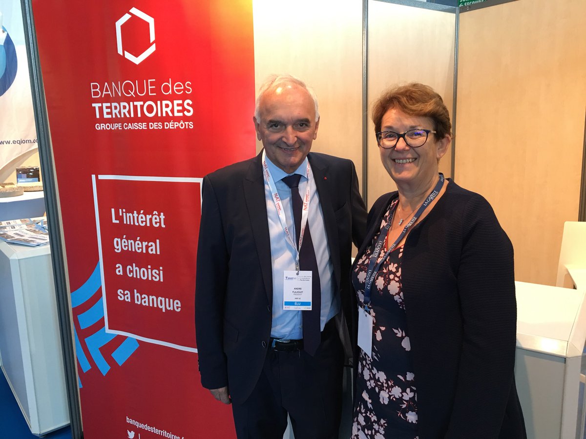 Bdt_HtsDeFrance's tweet photo. Les #élus du #PasdeCalais réunis à @VilleArras pour le congrès @62_amf
@BanqueDesTerr au RDV Venez nombreux nous retrouver sur notre stand @Bdt_HtsDeFrance #BrigitteLouis et son équipe vous attendent
#AndréFlageolet était notre 1er visiteur 😁
#hautsdefrance @pasdecalais62 https://t.co/bgwgdzozTM