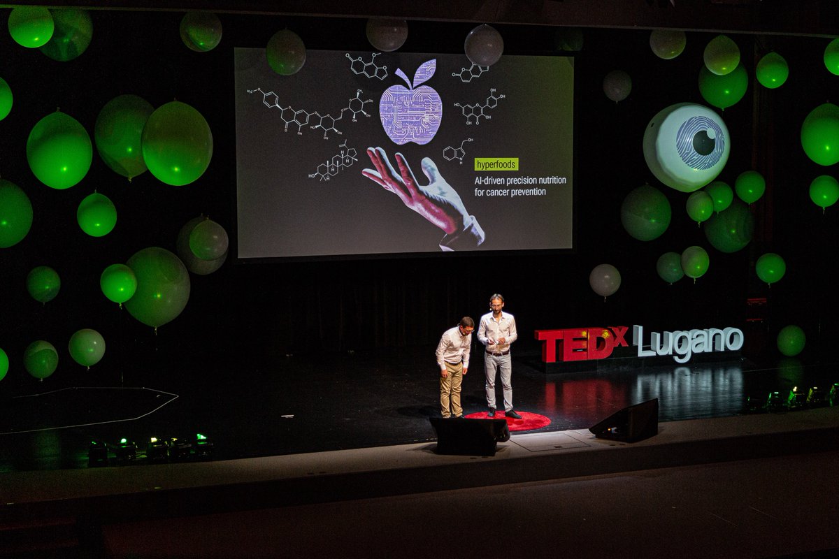 "We strive to harness AI and computing methods to provide tailor-made, tasty and therapeutically functional smart nutrition.”🍎<a href="/mmbronstein/">Michael Bronstein</a>  &amp; Kirill Veselkov on how food, technology and medicine interact!

#hyperfoods #tailormadehealth 

#TEDxLugano #Tailormade

©TEDxLugano / HB