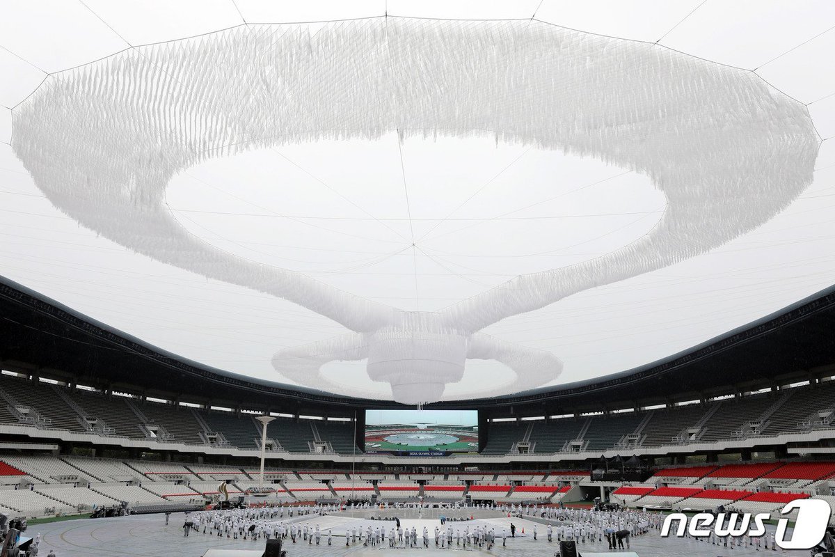 ตื่นเต้นแทนโยฮันเลย กลับมาเยือนที่นี่อีกครั้งในฐานะไอดอลอะ