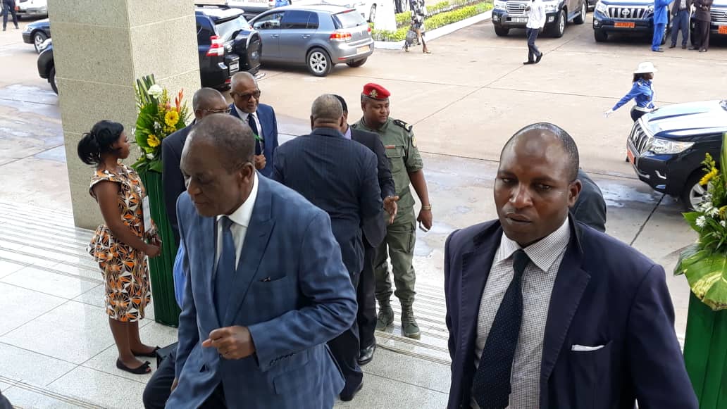 Day 4 of the Major National Dialogue opens with optimism as Commission members make their way into the Yaounde Conference Centre. 4/4
#CmrDialogue 
🇨🇲🇨🇲🇨🇲
#Cameroon 
#Cameroun