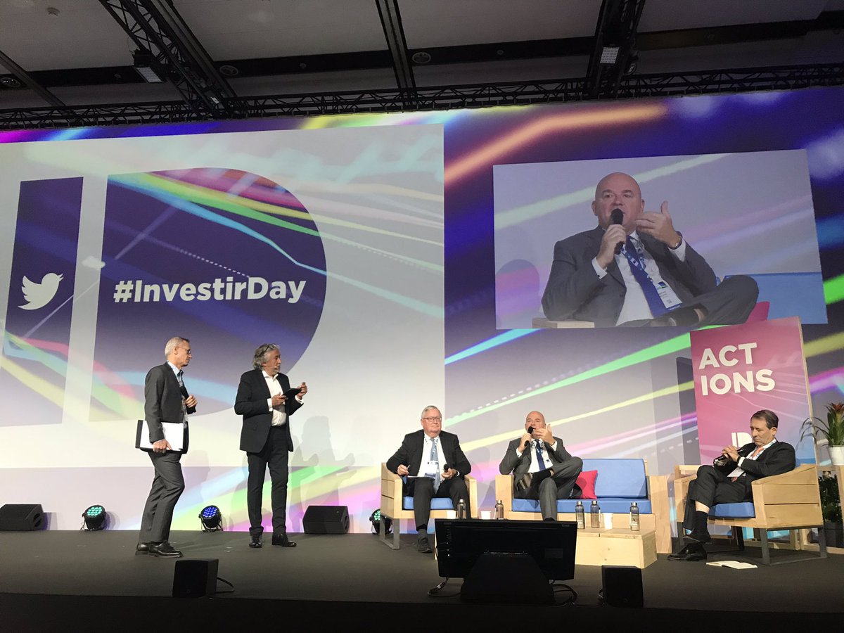 cecile colomb tweet media