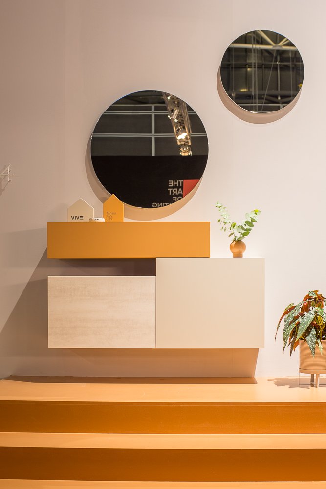 mueblesverge's tweet photo. BIENVENIDOS A VUESTRA CASA
"VIVE LA CASA VIVE"
La Colección NEW ON. Una colección para tu casa.
Define cómo queremos que sea nuestro hogar y cómo
deseamos vivir en él
Photo by @peporuizjover
#newon #VIVE #feriahabitatvalencia #feriahabitat2019 #vive2019 #recibidor #hall https://t.co/jrK8iayaX5