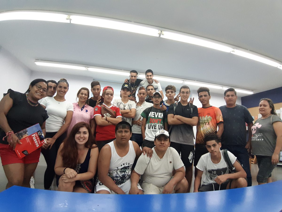 cpnlpenedesgrf's tweet image. Divendres passat va acabar el #cursdecatalà #bàsic1 de la Secretaria d&apos;Igualtat Migracions i Ciutadania #SIMC a #VilanovailaGeltrú. Felicitem els alumnes pels bons resultats i els animem a continuar endavant!