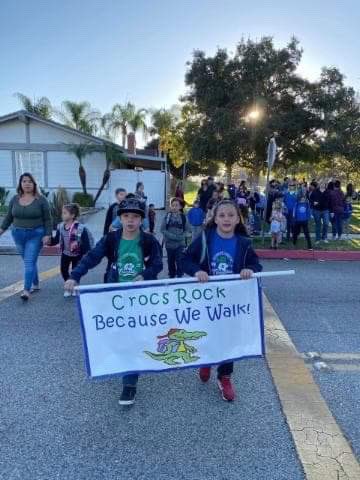 KatherineCrocs's tweet photo. International Walk to School Day was a huge success! Special thanks to Officer Gage of  @SimiValleyPD Fire Station 43 of @VenturaFire Trustee @smollen_dawn @Santa_Susana Dance Team &amp; TOSA @lspracklen2 for joining us on our walk. #crocsrock #crocsrockbecausewewalk @KPTACrocs https://t.co/12y6WI85HU