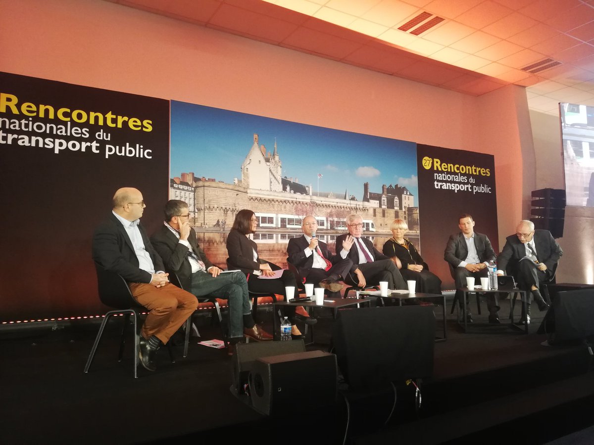 groupekeolis's tweet photo. [#RNTP19] F.Baverez, Dir Exécutif France #Keolis et Pdt d'#EFFIA s'exprime au nom de l'@UTP_Fr sur la gratuité des transports "Pour avoir une baisse de la voiture individuelle, il faut pousser et dynamiser les offres de #transport, ce qui n'est pas possible avec la gratuité" https://t.co/vRmnOIaAOz