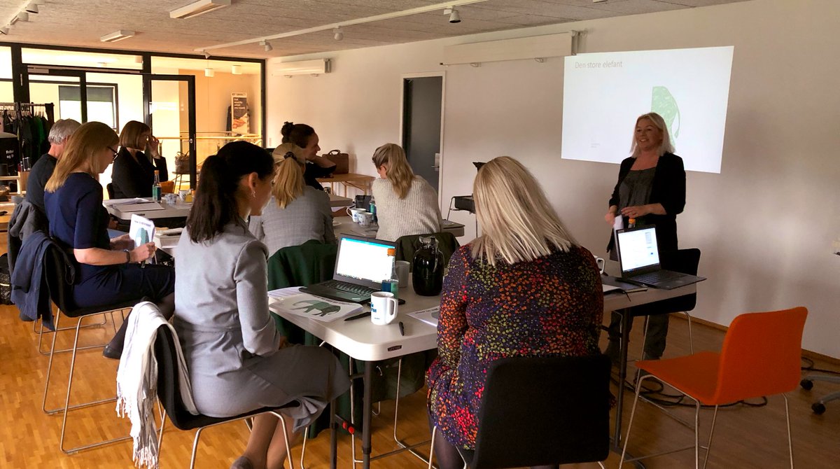 Global Compact Network Denmark (@compactdk) on Twitter photo Vi er trukket i arbejdstøjet hos <a href="/KluntzPromotion/">Kluntz A/S</a> i Hørning ved Aarhus for at diskutere ansvarlig leverandørstyring i SMV’er. Tak til <a href="/danishETI/">Etisk Handel Danmark | Ethical Trade Denmark</a> for godt samarbejde og til dagens deltagere fra <a href="/Frontmatec_NA/">Frontmatec</a>, Orifarm, Carl Hansen & Søn, Polar Seafood, Gran Living #dkpol #dkbiz Vi er trukket i arbejdstøjet hos <a href="/KluntzPromotion/">Kluntz A/S</a> i Hørning ved Aarhus for at diskutere ansvarlig leverandørstyring i SMV’er. Tak til <a href="/danishETI/">Etisk Handel Danmark | Ethical Trade Denmark</a> for godt samarbejde og til dagens deltagere fra <a href="/Frontmatec_NA/">Frontmatec</a>, Orifarm, Carl Hansen & Søn, Polar Seafood, Gran Living #dkpol #dkbiz