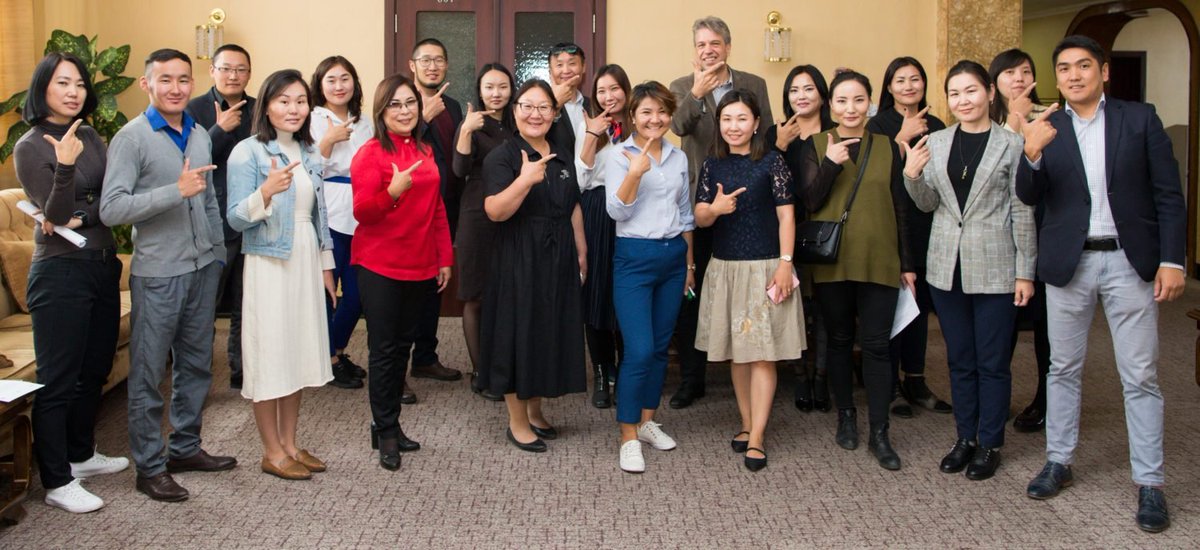 Mongolia’s journalists won’t get left behind on the worldwide trend of fact-checking poynter.org/fact-checking/… <a href="/Poynter/">Poynter</a> <a href="/dw_akademie/">DW Akademie</a>