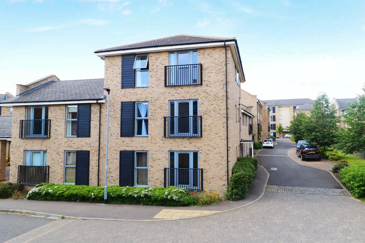 A well located one bedroom apartment just off Milton Road in Cambridge with the advantage of off road parking and a modern bathroom.
haart.co.uk/buying/1-bedro…