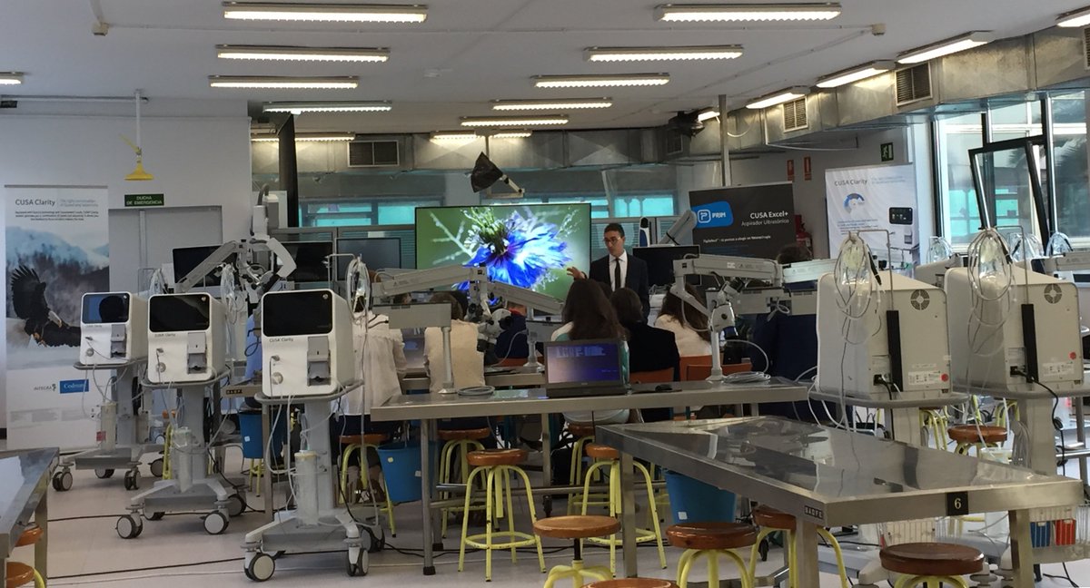 AforoCongresos's tweet photo. Desde hoy y hasta el sábado 5, organizamos una nueva edición del #curso #3DFiberSdr en la Fac. de Medicina de @unican con una jornada repleta de ponencias y sesiones prácticas en #neurocirugía 👉 https://t.co/tnLe83QC07
@NeuroRaquisHUMV @HUnivValdecilla @SociedadSENEC @EANSonline https://t.co/R7gZ0nAqlY