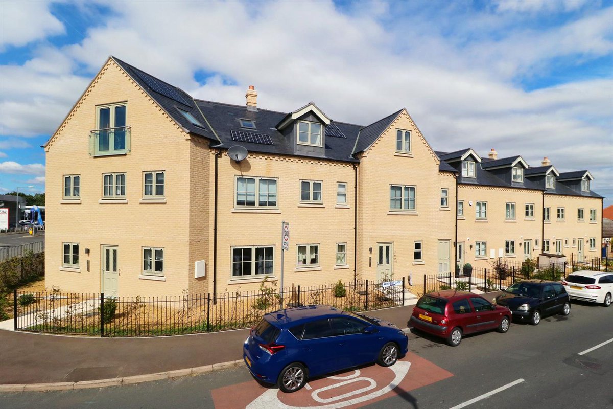 A stunning apartment located within easy access to the City Centre, making this the perfect first time buy for someone looking to get on the property ladder.
haart.co.uk/buying/1-bedro…