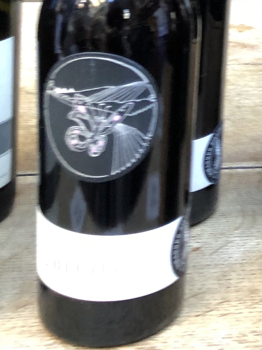 oenograph's tweet photo. 2x Velue @weingut.zillinger : #welschriesling ‘18 #malolacticfermentation 3months #skincontact Nose: galia, blossom Palate: same + juicy clementine/tangerine edge. @Rolandwines https://t.co/2RwO92wYJx