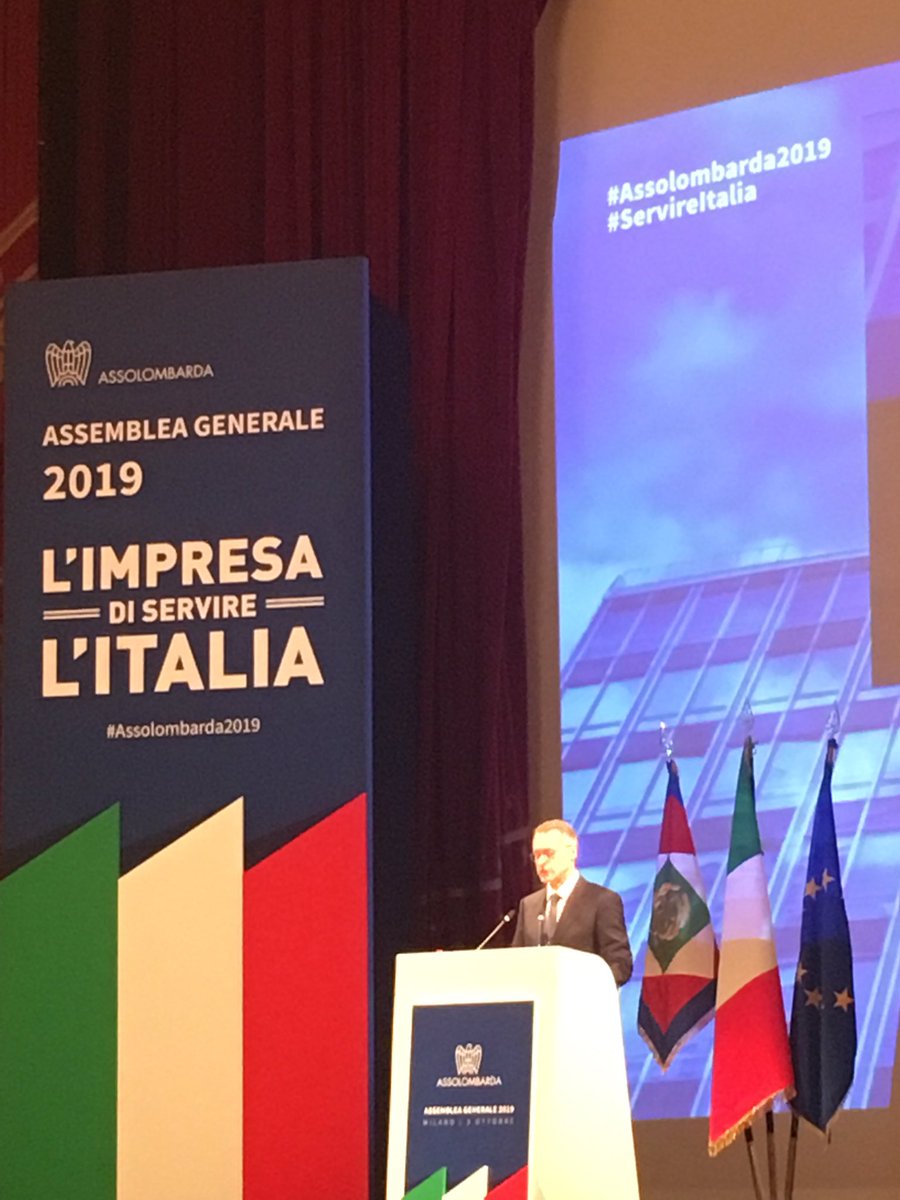 Un video di apertura molto emozionante sul coraggio e la solitudine dell’imprenditore dedicato al papà recentemente scomparso. @CarloBonomi_  apre così #Assolombarda2019 : valori e persone prima dell’economia, questo è l’#impresa italiana. Questa è @Confindustria!#ServireItalia