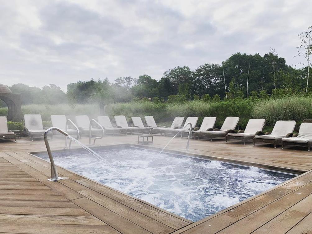 Cold mornings aren't so bad with a heated outdoor pool 😍🌊 #NEfollowers #CountyDurham