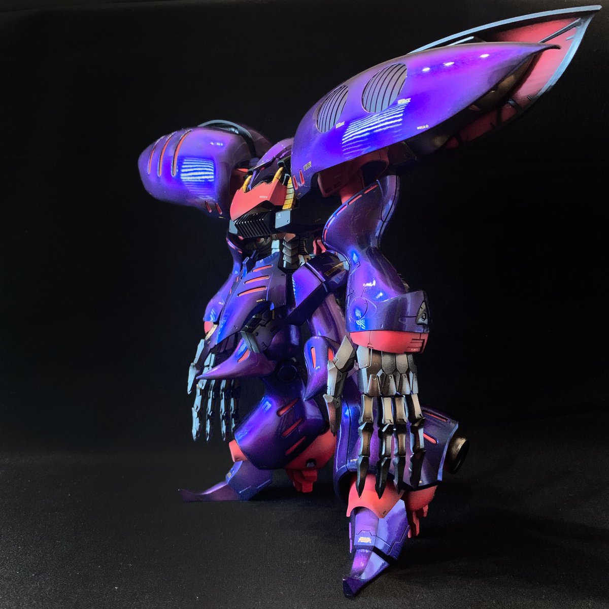 天空のザイツ トモハル Mg キュベレイ Mk 完成 キュベレイダムドをベースにいつものキャンディ塗装に パールを使って色味に変化を狙ってみました それにしてもキュベレイはインテリアにピッタリやなあ キュベレイ ガンダムｚｚ